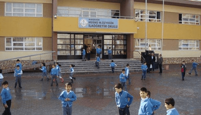 Kırşehir - Hüsnü M. Özyeğin İlköğretim Okulu